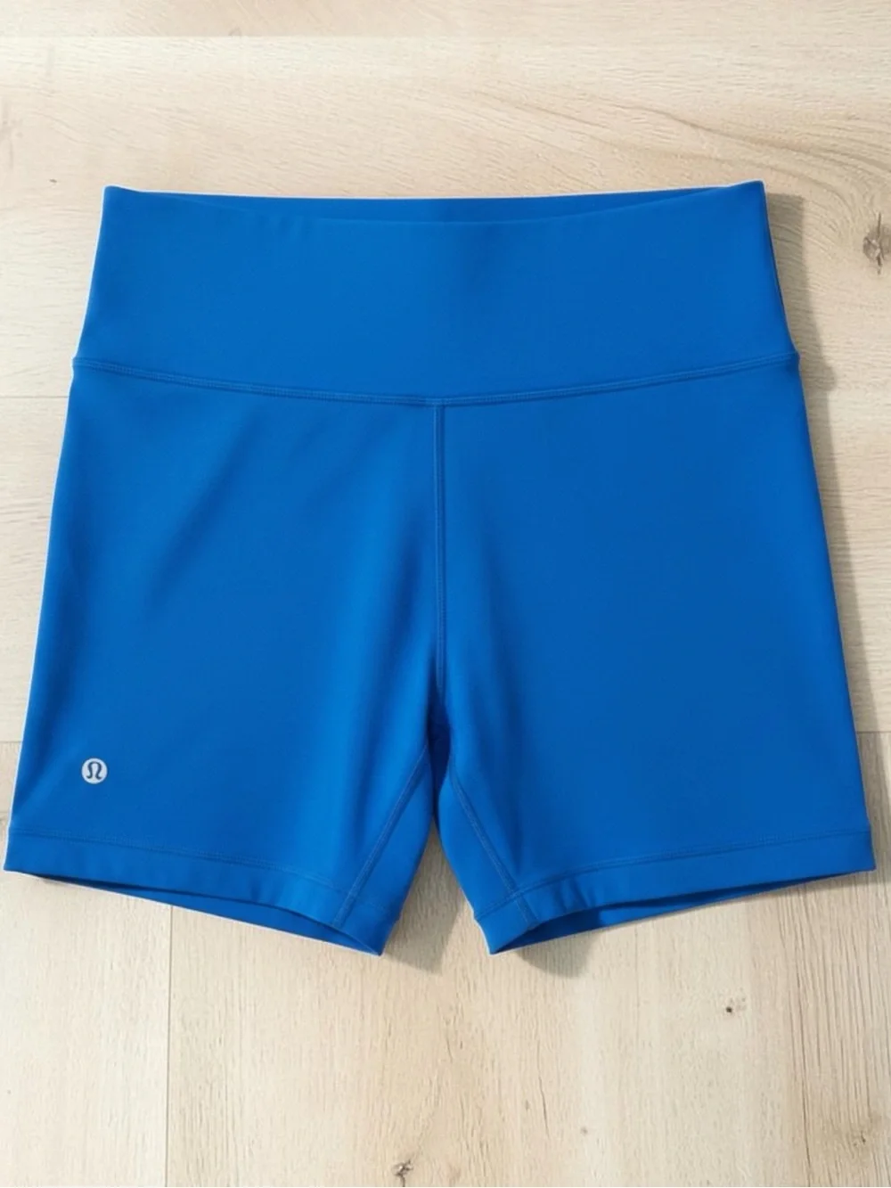 lululemon athletica gorgeous poolside